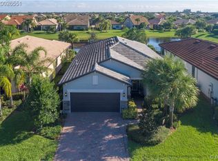 561 SE Monet Dr, Port Saint Lucie, FL 34984