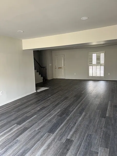 3 bed, 2.5 bath, 1496 sqft, $1,800 — Photo 2