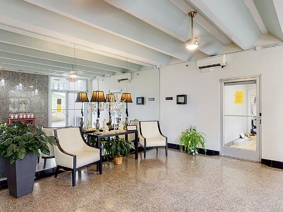 2nd image of 510 Gay St APT 915