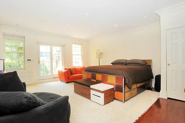 Rented by Town Residential | media 31