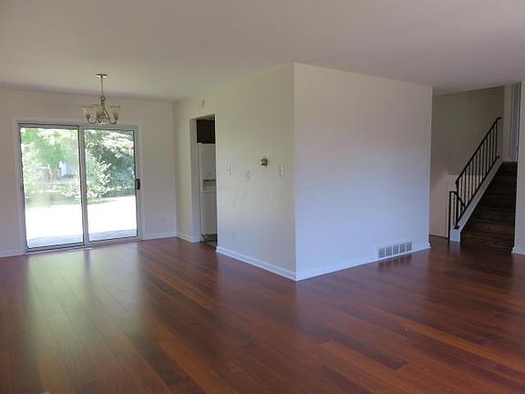 3rd image of 6552 Balsam Dr