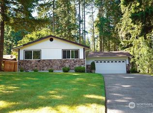 6063 Kc Pl SE, Pt Orchard, WA 98367