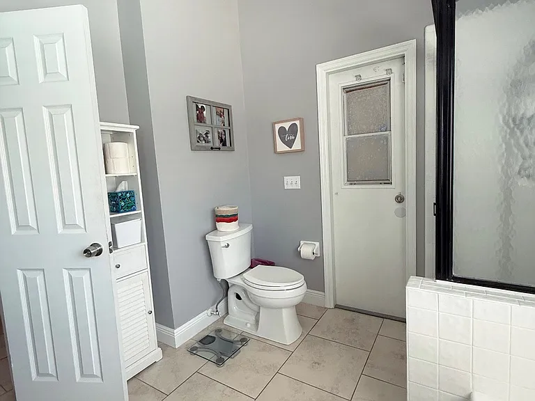 3415 Windy Wood Dr — Photo 32