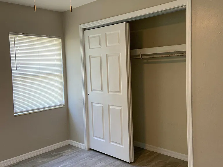 214 N Gomez Ave — Photo 12