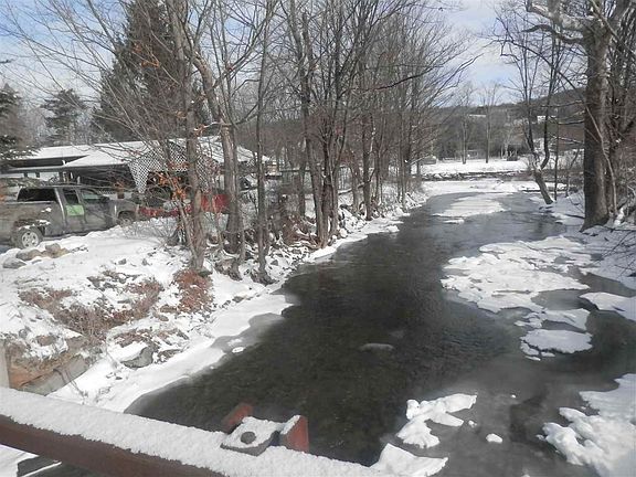 3rd image of 32 River St