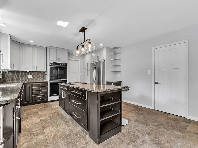 3015 High Pointe Ct — Photo 6