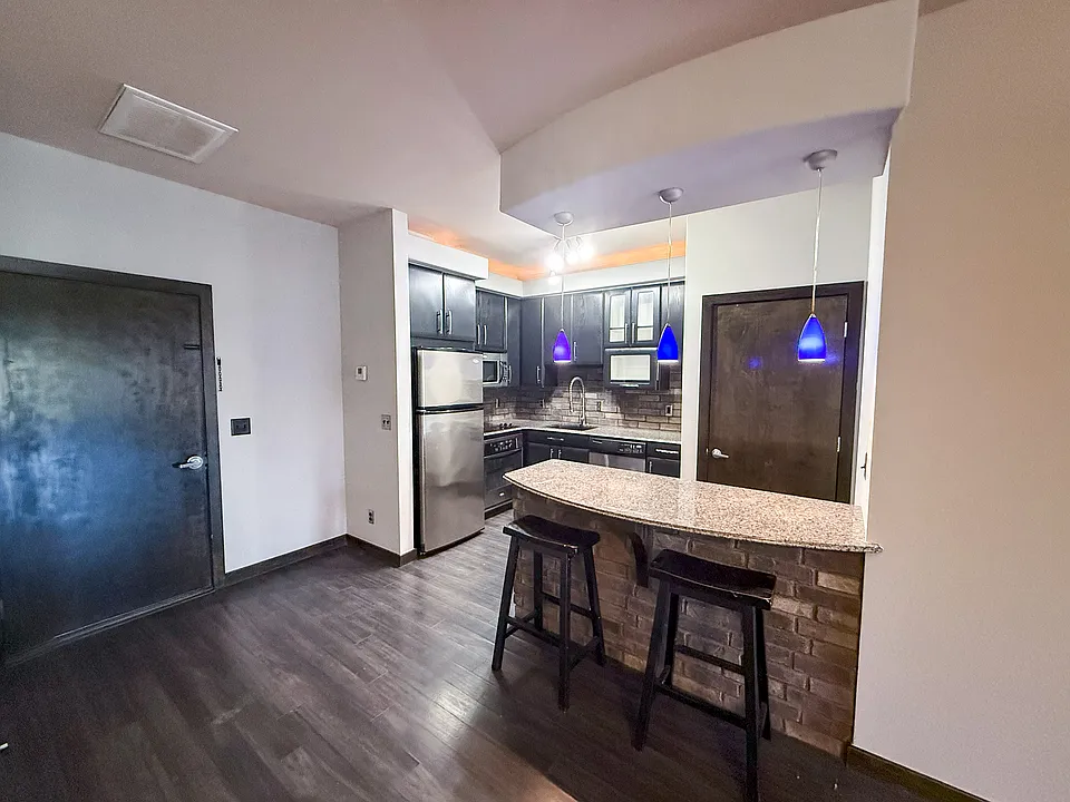 111 SE 22nd St #23