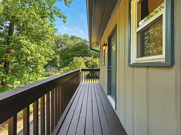 4002 Westfield Dr — Photo 38