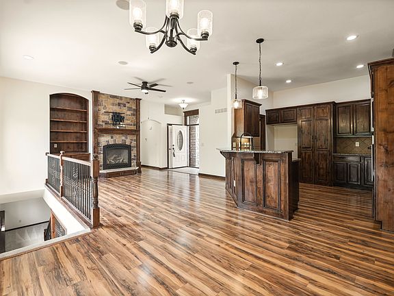 4th image of 2034 S Sierra Hills Ct