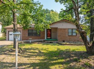 921 Cedar Ln, Fort Smith, AR 72908