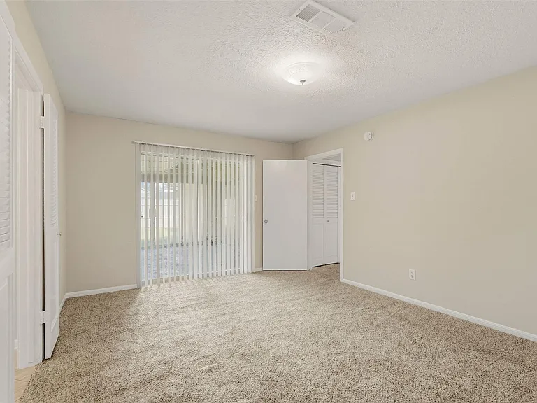 810 Sunnybrook Ln — Photo 18