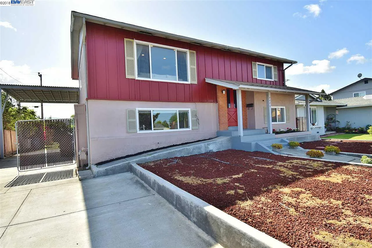 4446 Cambria St photo 1