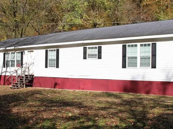 113 Caldwell Ln, Clothier, WV 25047