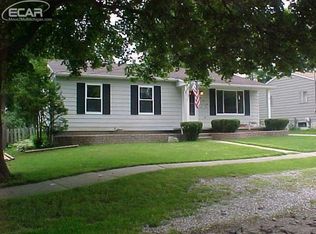 963 Parallel St, Fenton, MI 48430