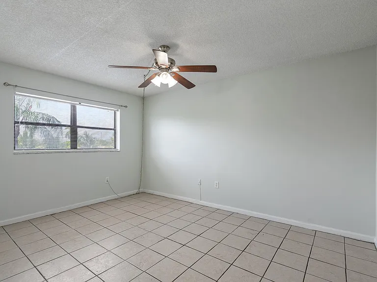 701 NW 19th St #306 — Photo 7