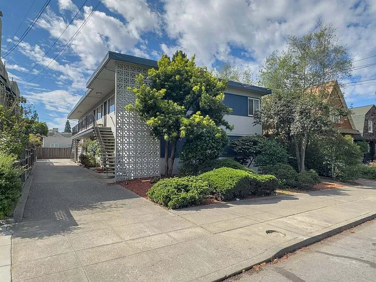 1720 Hearst Ave — Photo 1