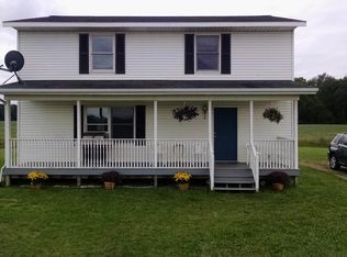 9318 S Woodruff Rd, Blanchard, MI 49310