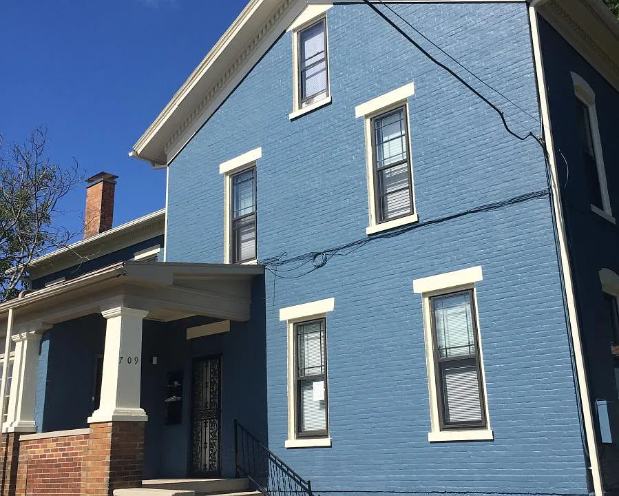 709 Union St #4