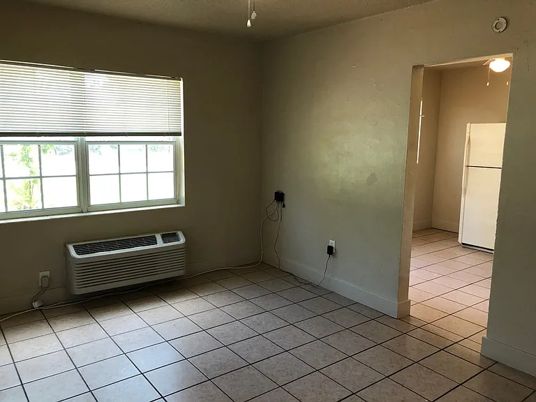 1331 Givens St #10B — Photo 5