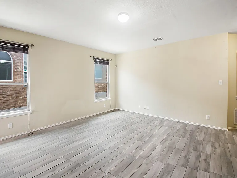 12206 Dewitt Way — Photo 8