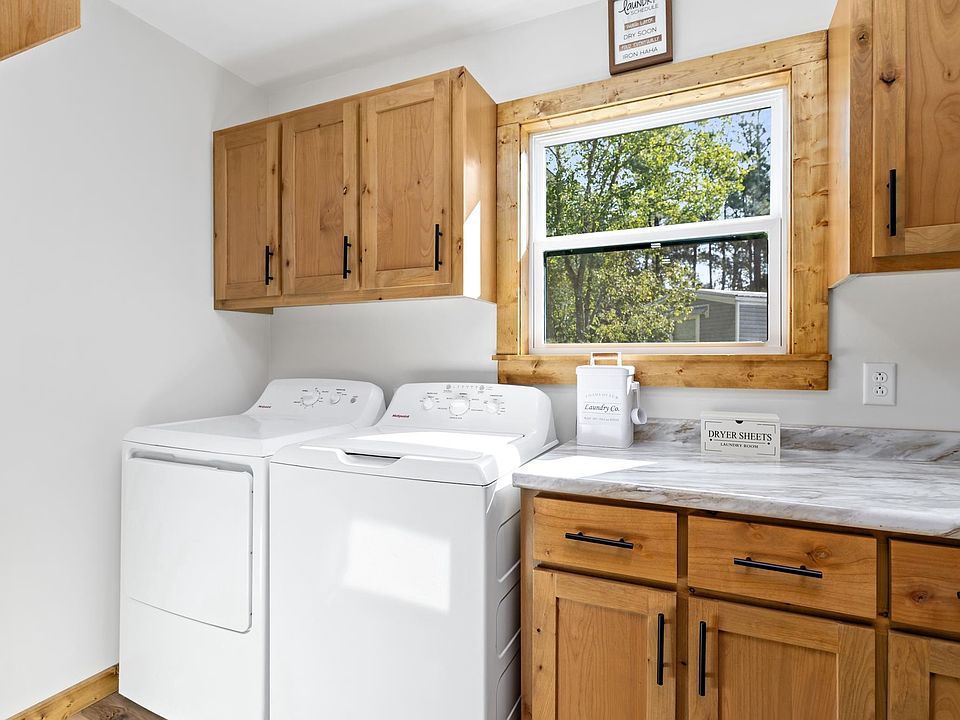 16th image of 4477 Randall Rd