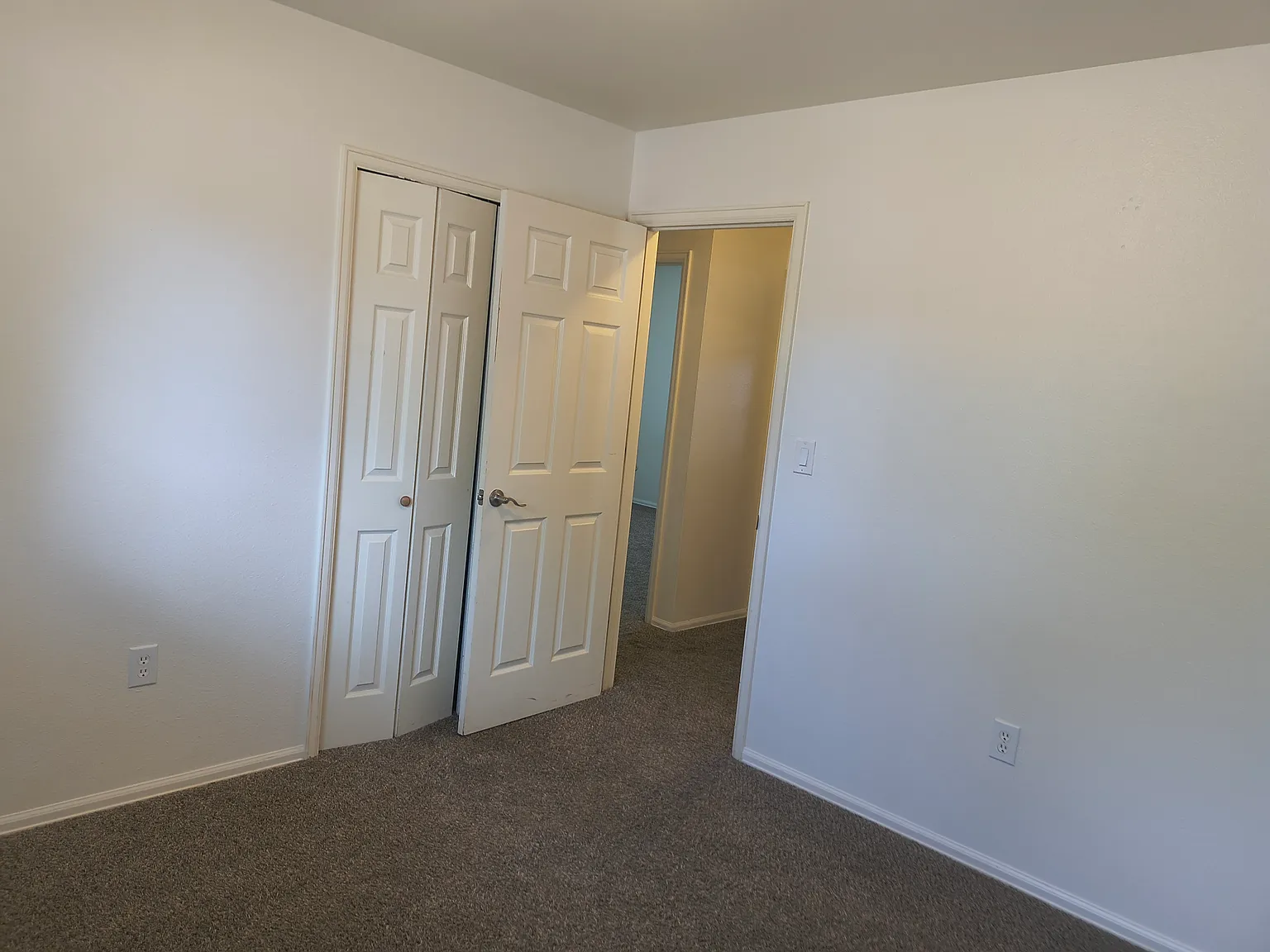 218 Lark St — Photo 3
