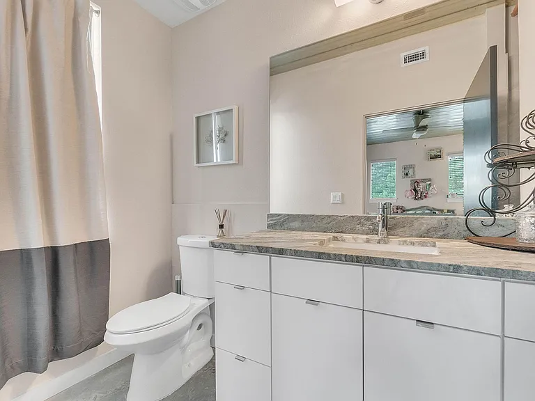 1603 Woodward St #16 — Photo 13