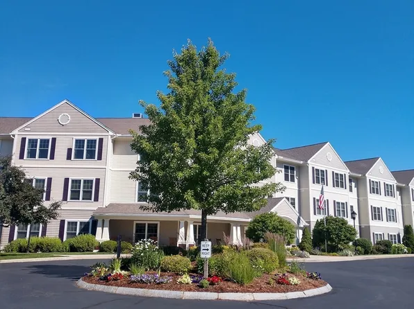 7 Crescent Way Unit 103, Sturbridge, MA 01518