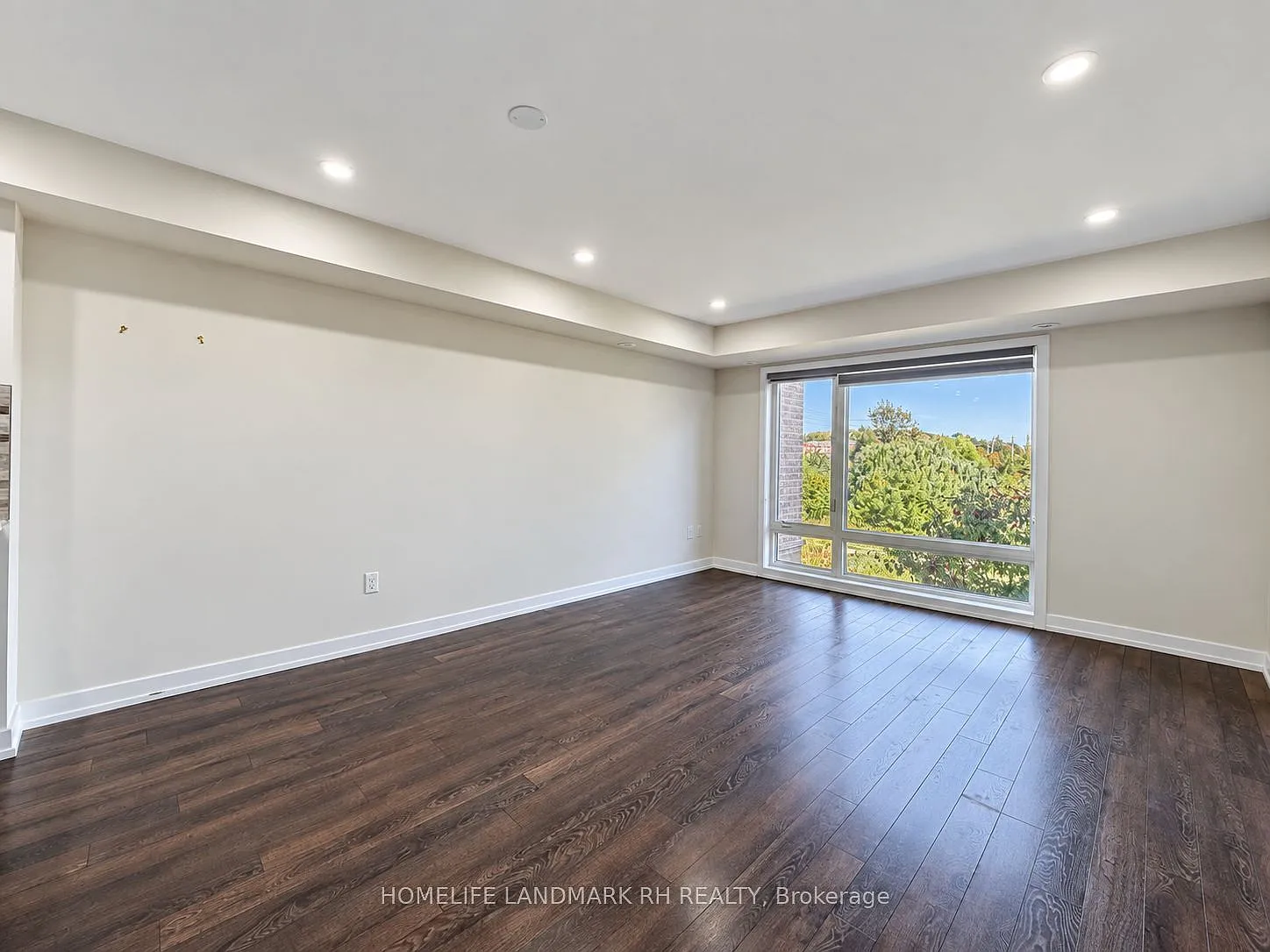 4 bed, $2,950 — Photo 4