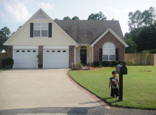 109 Lilac Ct, Raeford, NC 28376