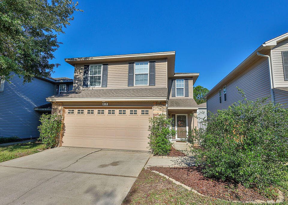 1st image of 815 Sugar Plum Ln