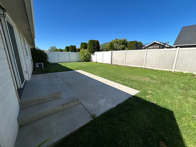 1018 S 88th Ave — Photo 10