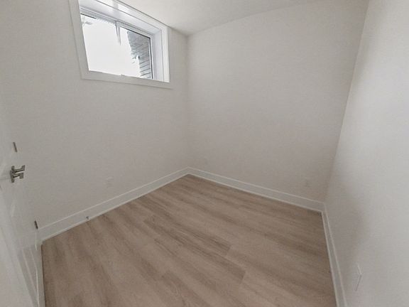 3rd image of 181 Columbus Ave #1443637