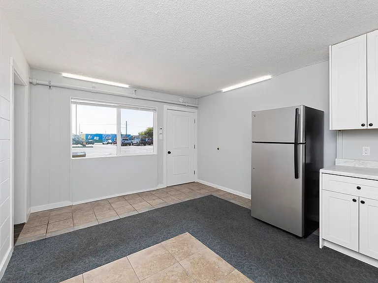 Town Center Apartments — Photo 16