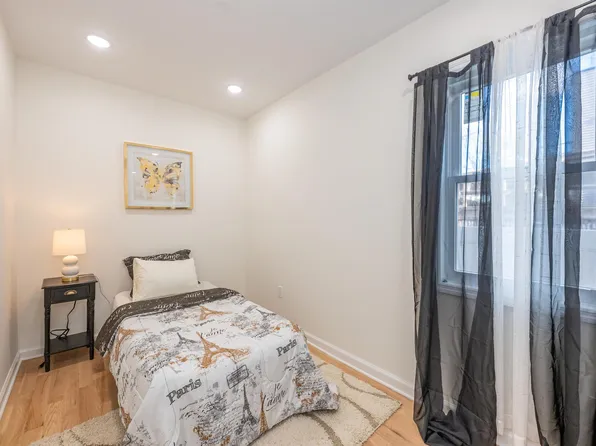 38 Zabriskie Street image 9 of 15