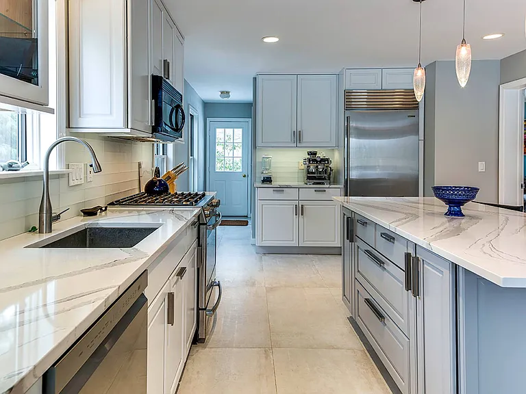 48 Royal St — Photo 10