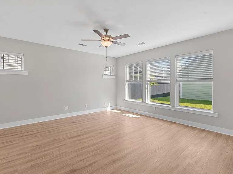117 Archdale St — Photo 22
