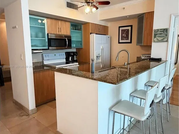 17555 Atlantic Blvd #Penthouse 5, Sunny Isles Beach, FL 33160