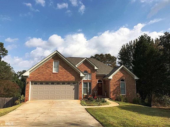 2nd image of 3070 Somerset Dr