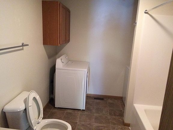 5th image of 1005A Ryan Cir