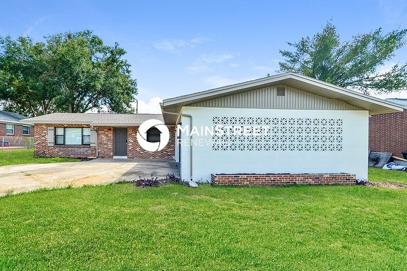 1st image of 1625 Leach Cir