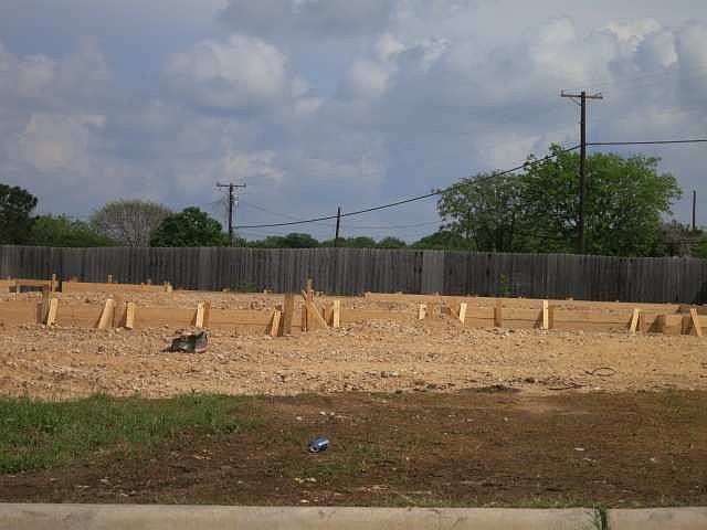 2nd image of 703 Marshall Dr