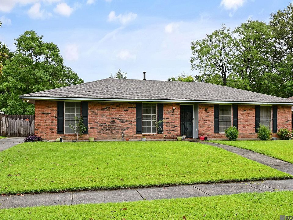 1st image of 5334 Wexford Dr