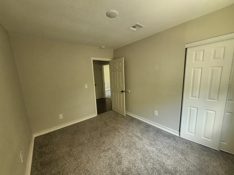 2715 Lakemist St — Photo 15