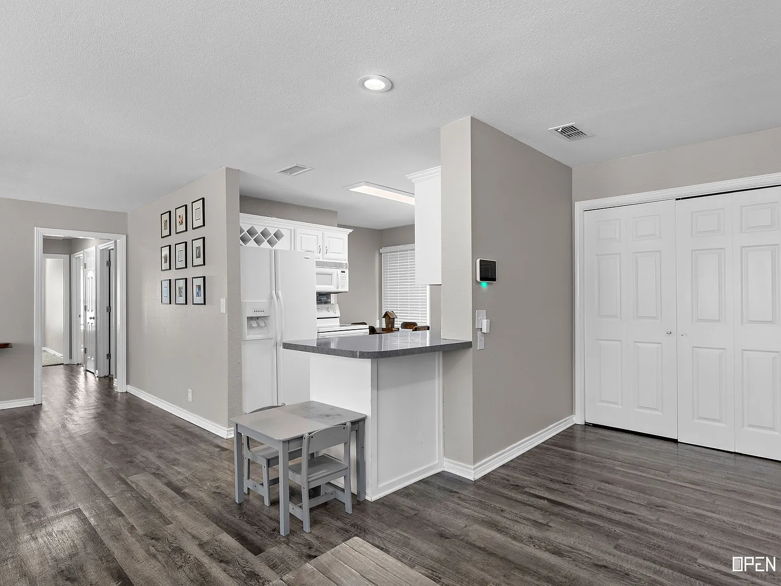 4300 Boren Avenue - 1 — Photo 2