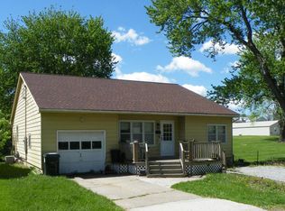 432 E Burkhart St, Moberly, MO 65270