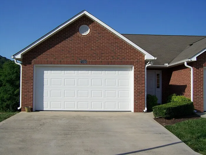 7201 Long Shot Ln