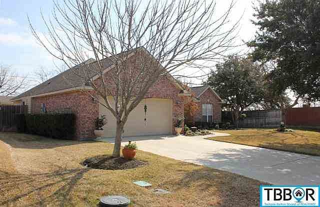 1st image of 5209 Waterford Dr