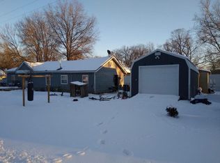 1006 Hamilton St, Seneca, MO 64865