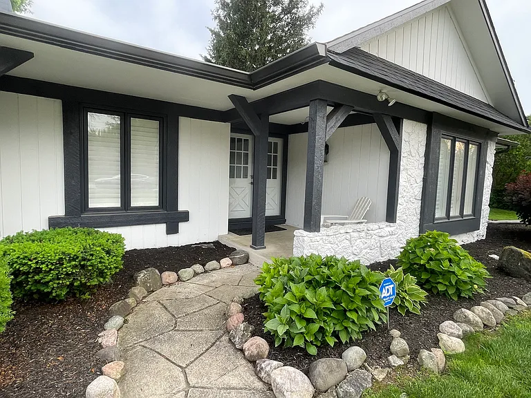 4719 Brookshire Pkwy — Photo 8